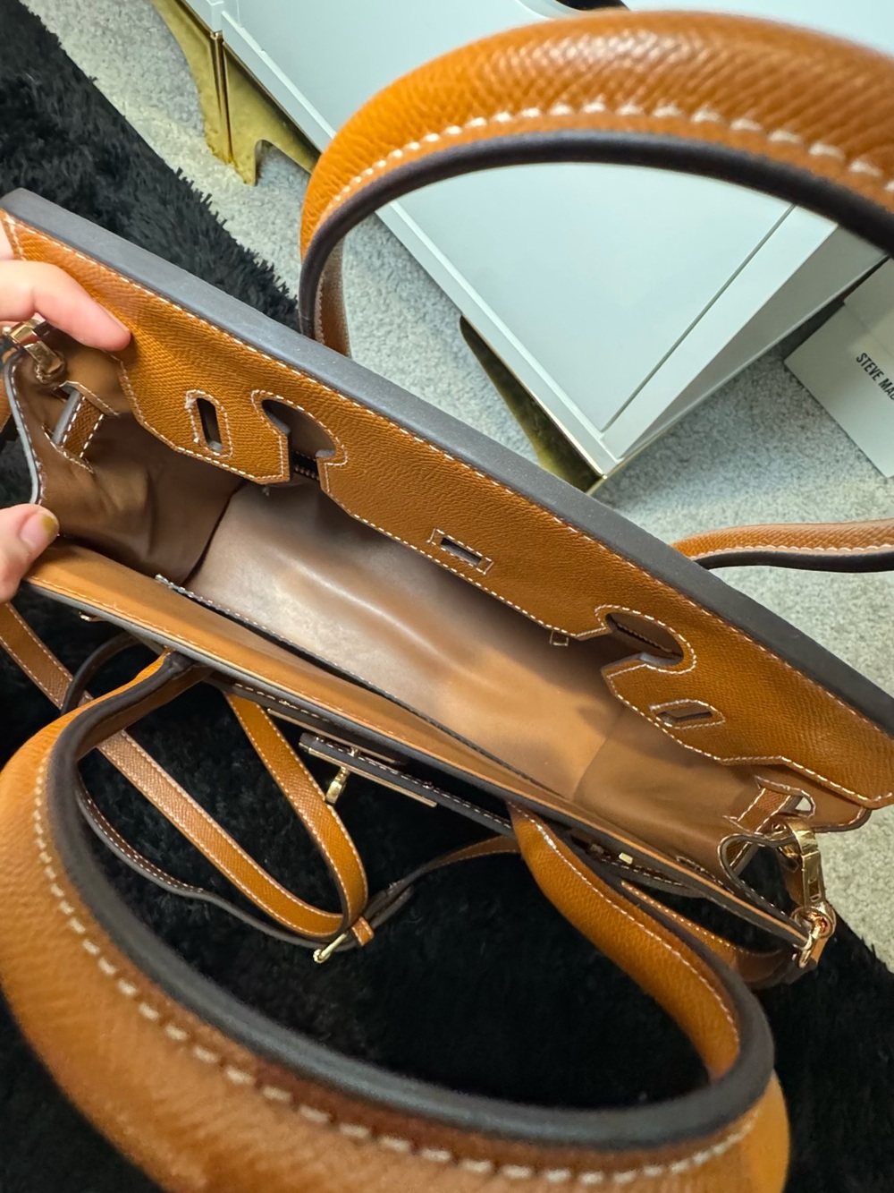 Women's Structured Handbag - Picture 8 of 8